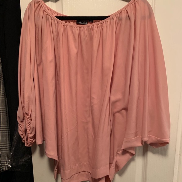 Tops - Peach top